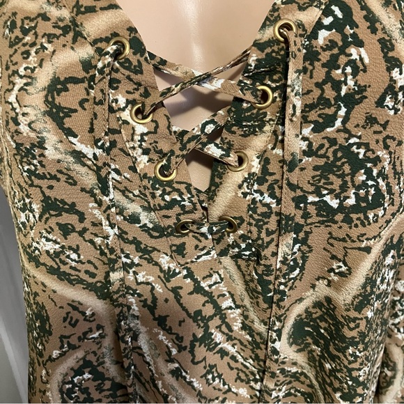 Lily Morgan | Brown & Green top - Picture 2 of 7